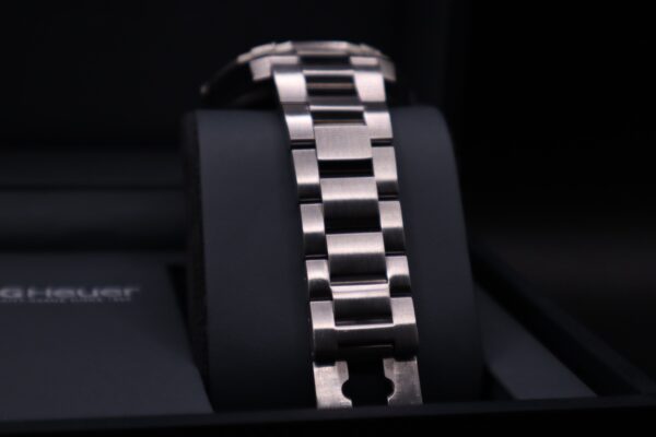 TAG Heuer Aquaracer ‘Batman’ WAY201T - Image 7