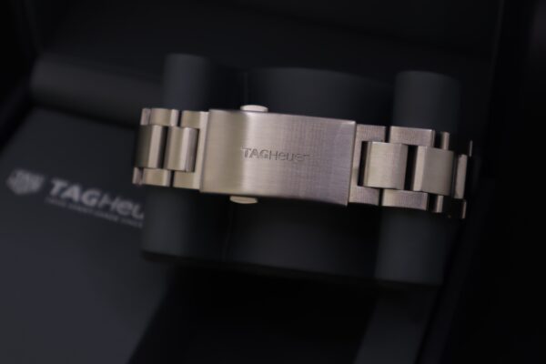 TAG Heuer Aquaracer ‘Batman’ WAY201T - Image 8