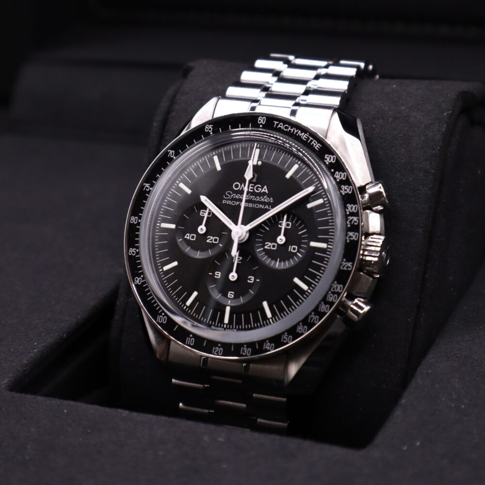 Omega Speedmaster Sapphire Sandwich - 31030425001002